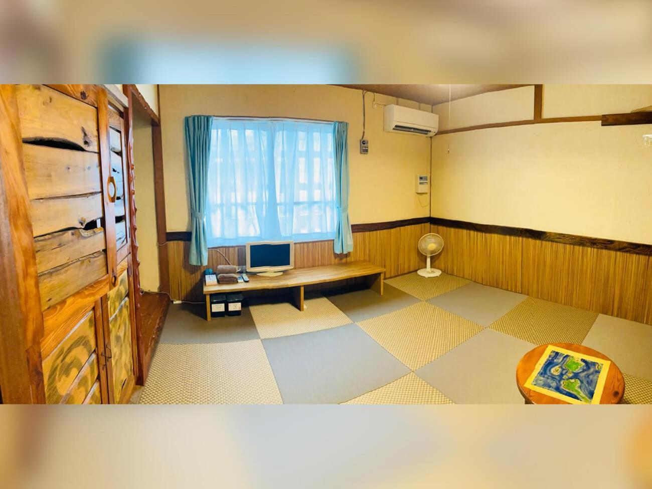 Hotel ペンションやいま日和 Ishigaki  Exterior foto